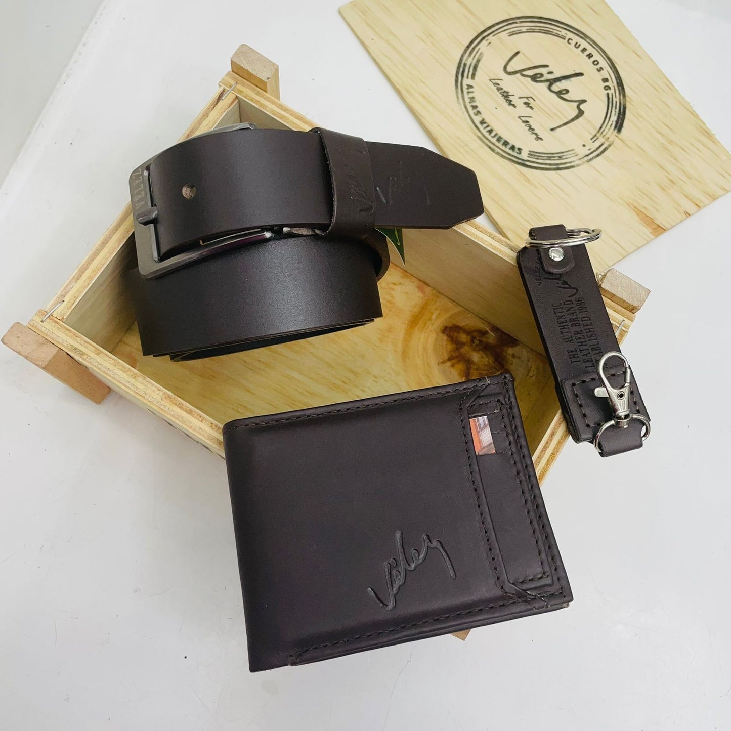 VÉLEZ COMBO 3 X 1 | 1.1 (CINTURÓN + BILLETERA + LLAVERO)